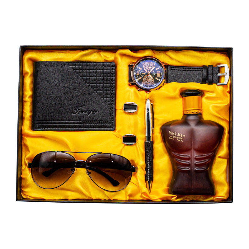Presentset med herrklocka, plånbok och bälte – affärsgåva i presentbox