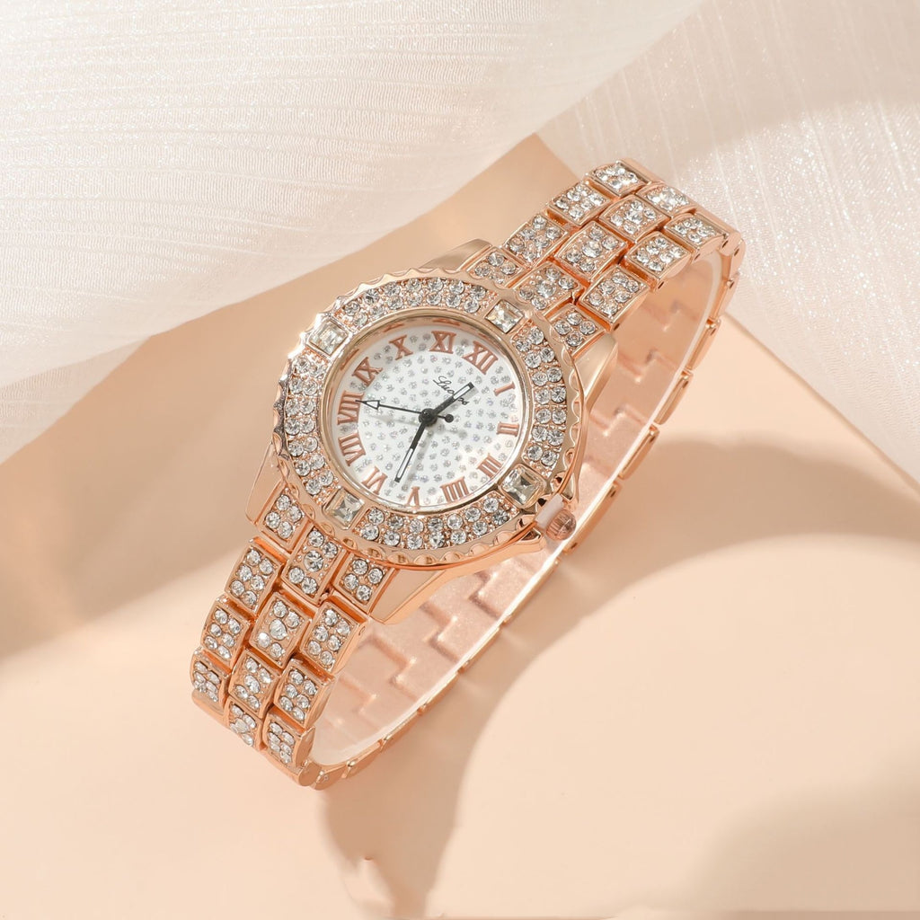 Tre-delat presentset med kvartsur, armband och halsband