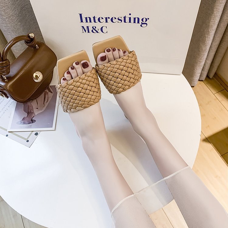 Summer New Style Woven Large Size Slippers Fashion Foreign Trade Word Beach Shoes Women