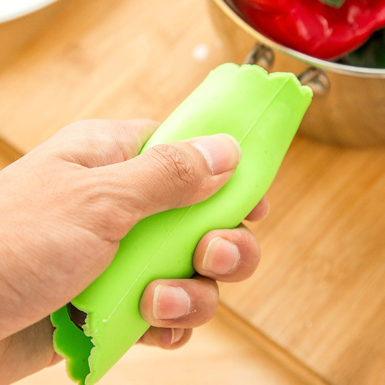 Garlic Peeler Is A Good Helper In The Kitchen