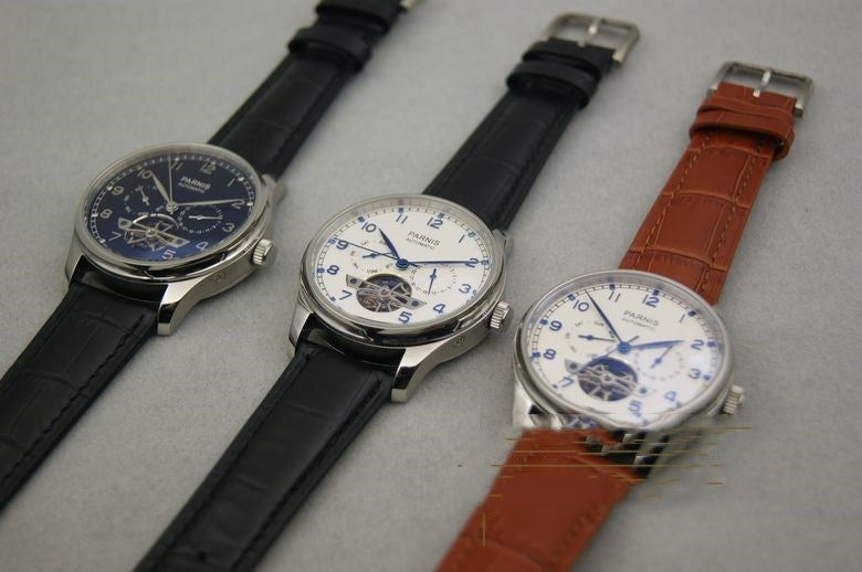 En exklusiv Parnis-herrklocka med automatisk uppvridning och pålitligt Seagull ST2502-urverk