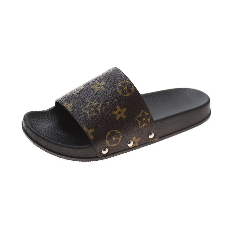 Calzado de verano para exteriores, estilo coreano, nueva moda, chanclas con suela blanda para baño, zapatillas de exterior para pareja