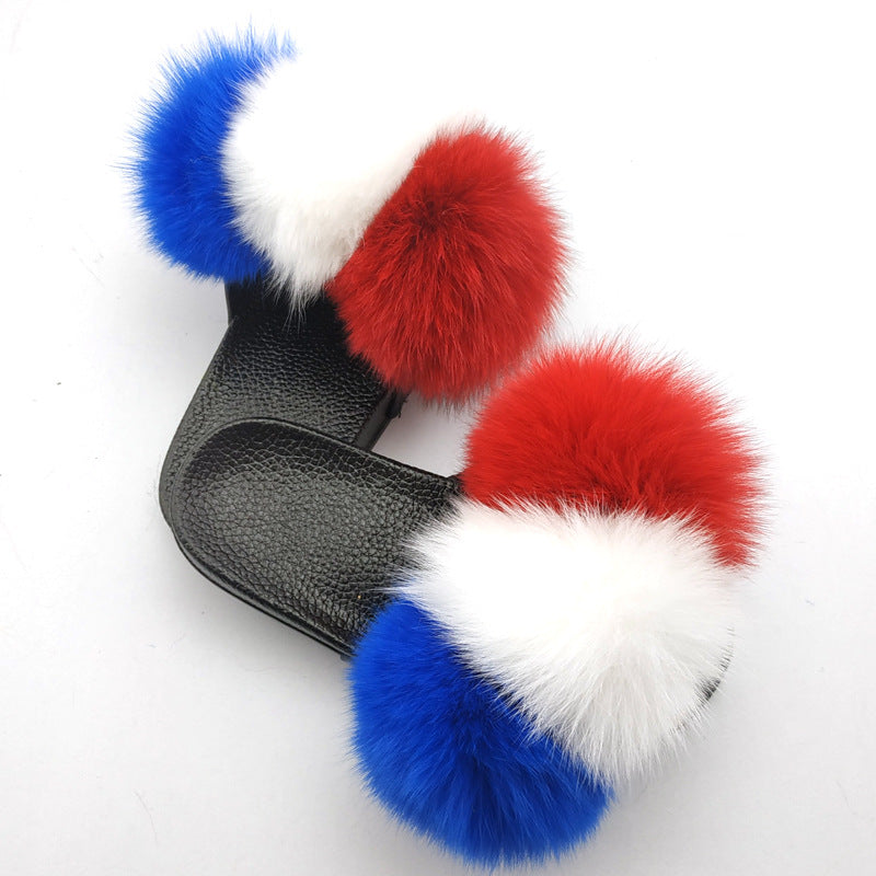 Slipper mit Fuchspelz-Bommel für draußen