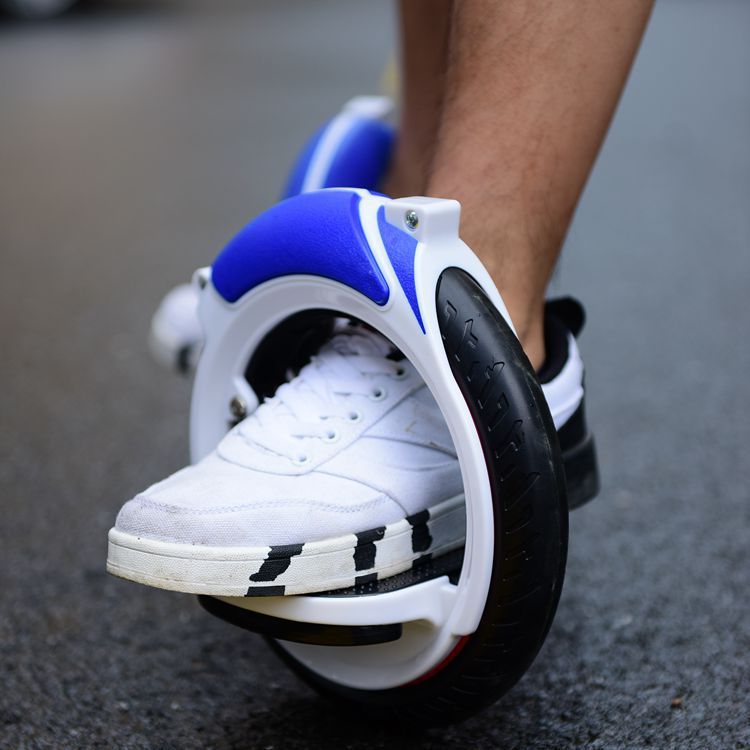 Im Namen des Hot Wheels Drift Board Skateboards