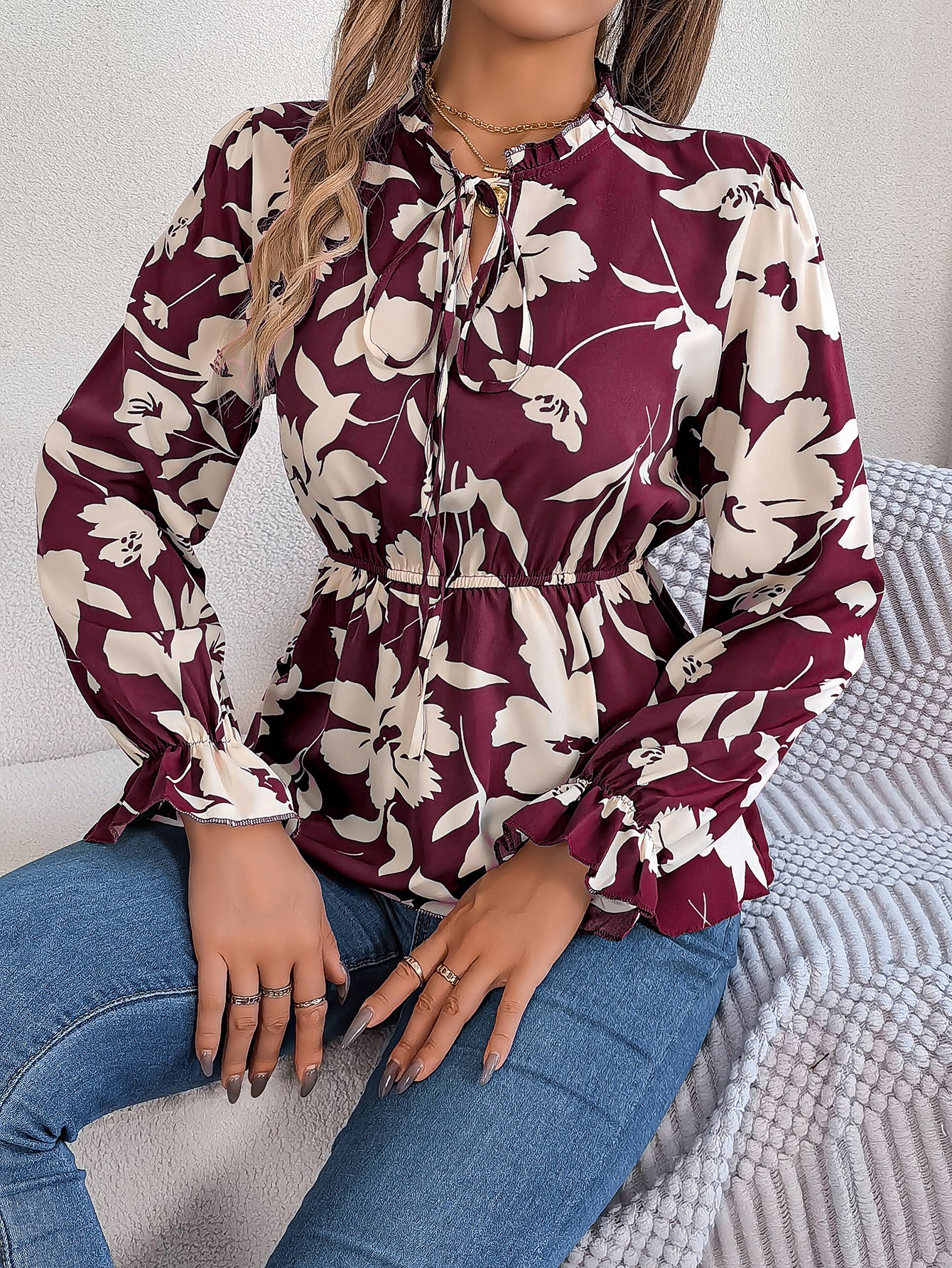 Top de gasa floral de manga larga con lazo en la cintura para mujer