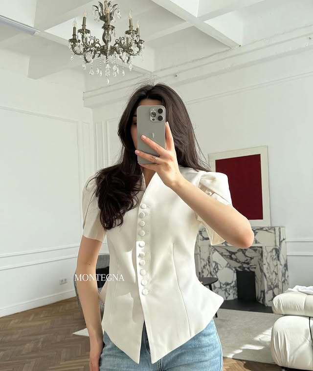 Naisten Muoti Elegantti Puffhihainen Vyötäröä Korostava Slim Fit Eurooppalais-Amerikkalainen INS-Tyylinen Bleiseri