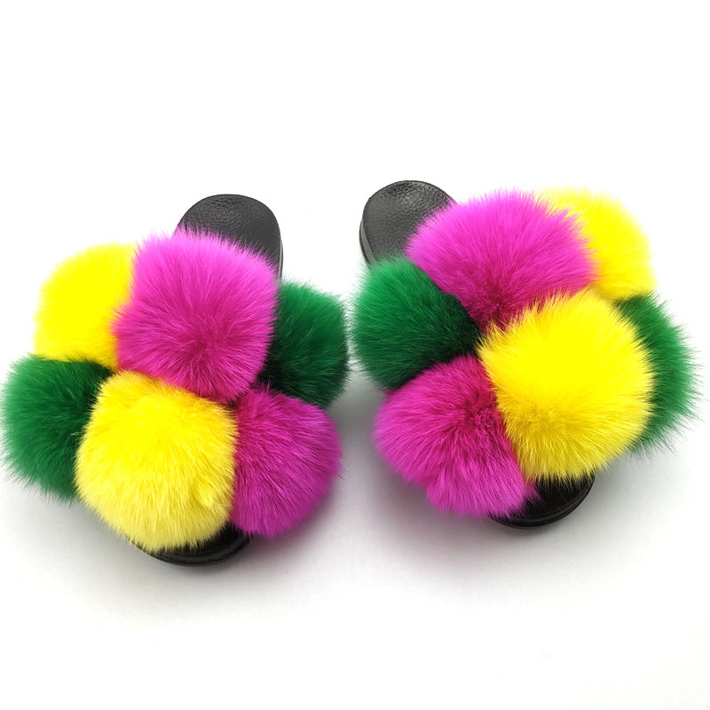 Slipper mit Fuchspelz-Bommel für draußen
