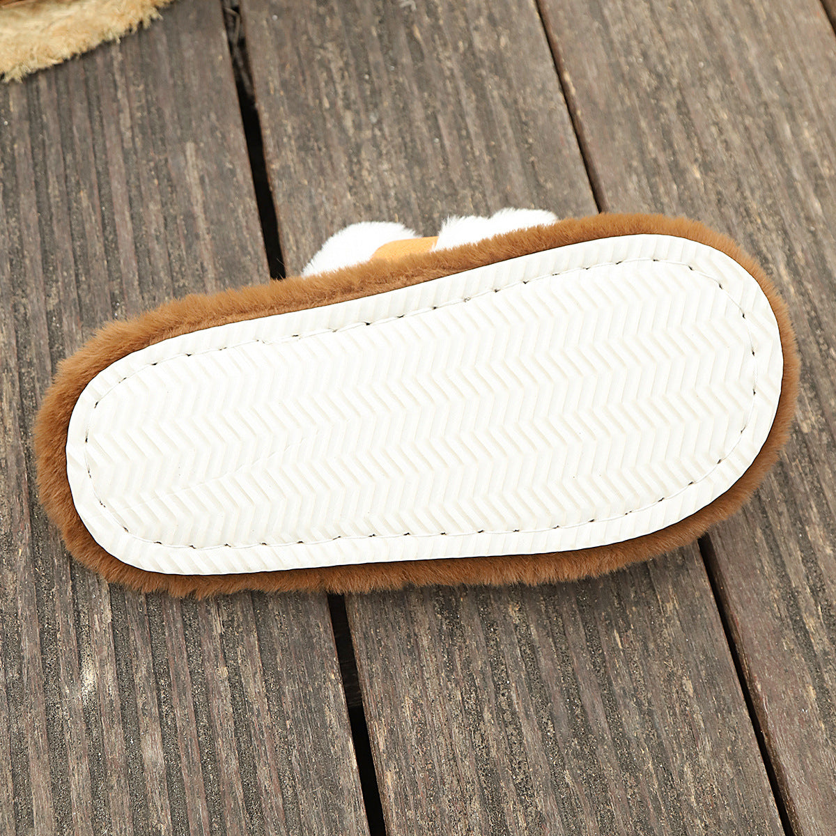 Pantuflas mullidas con tira cruzada, costuras y plataforma, cálidas y casuales
