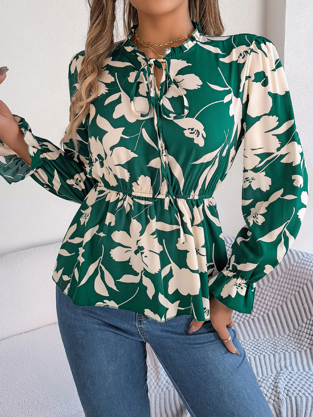 Top de gasa floral de manga larga con lazo en la cintura para mujer