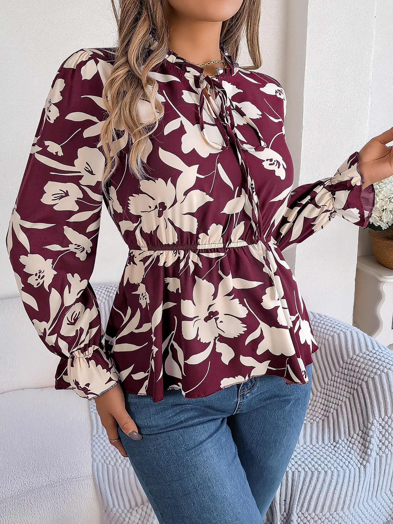 Top de gasa floral de manga larga con lazo en la cintura para mujer