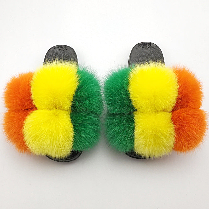 Slipper mit Fuchspelz-Bommel für draußen