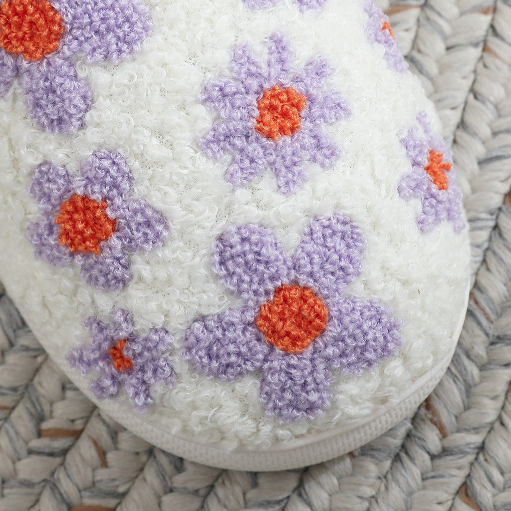 Pantufla de lana bordada con flor de hibisco