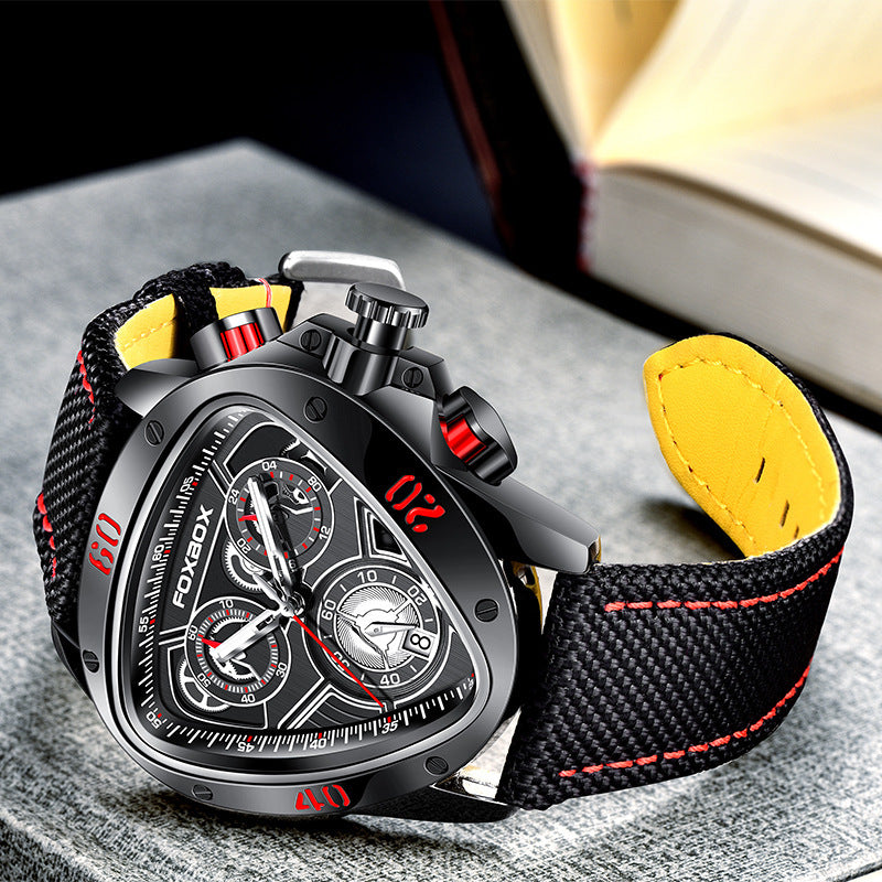 En unik och stilfull herrklocka med karakteristiskt orminspirerat designuttryck