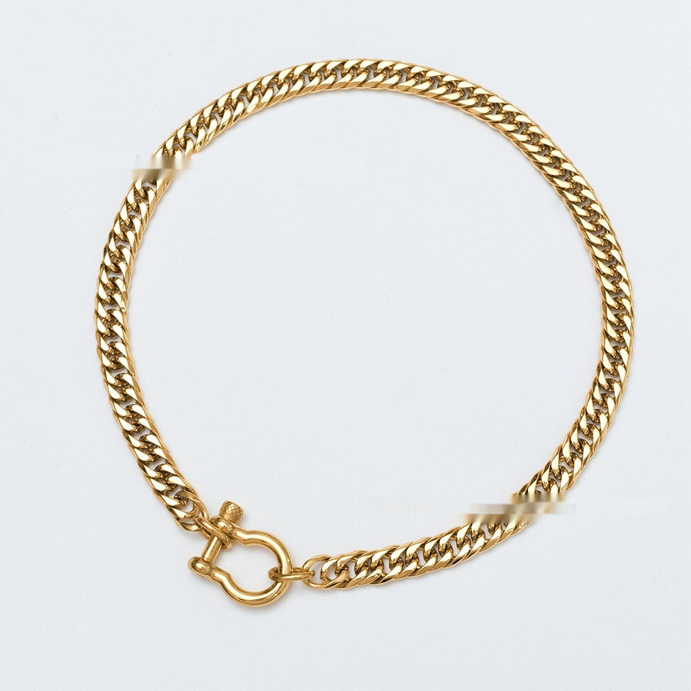 Cuban Chain Horse Hoof Clasp Necklace