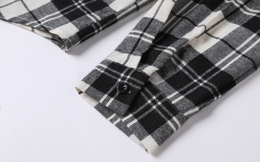 Camisa casual de manga larga a cuadros para hombre joven